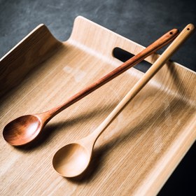 Resim Ekstra Uzun 33cm Ahşap Pişirme Kaşığı - Tüm Tencere ve Tavalar için Çizmez, Bulaşık Makinesine Uygun Büyük Servis Kaşığı - Ev ve Profesyonel Mutfaklar İçin İdeal - Şık Doğal Ahşap Tasarım, Klasik Mutfak Aleti, Kulinariya Tutkunları İçin En İyi Seçim, Noel ve Şükran Günü Hediyesi 