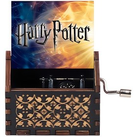 Resim Warner Bros. Entertainment Resmi Harry Potter Mutlu Yıllar Müzik Kutusu, El Vidalı Ahşap Retro Müzik Kutusu, Noel Hediyesi, Sevgililer Günü Hediyesi, Doğum Günü Hediyesi, Yatak Odası Dekorasyonu, Ev İçin Müzik Kutusu 