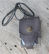 Resim Sermo - Hakiki Deri El Yapımı Zippo Çakmak Kılıfı - Gri Kolye 