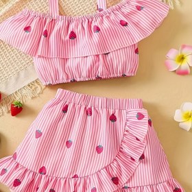 Resim Yeni Kızların Pembe Çizgili Meyve Çilek Baskılı Desenli Tatlı ve Sevimli Rahat Tatil Stili Kolsuz ve Volanlı Etek Takımı 
