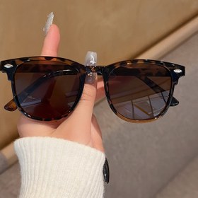 Resim Kadınlar için şık oval gözlükler, günlük etkinlikler ve düğün kıyafetleri için mükemmel, harika bir hediye yapar. 