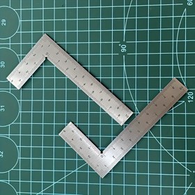 Resim Mini Kare Paslanmaz Çelik L-Şekilli Çift Taraflı Yüksek Hassasiyetli Ölçek Çok Fonksiyonlu Kalınlaştırılmış Köşe Cetveli Deri Tasarımı İçin 102mm*52mm/4in*2in 