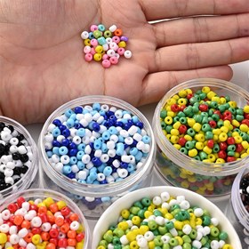 Resim 50g(Yaklaşık 550 adet) 4mm Karışık Renkli Çek Cam Tohum Boncukları Yuvarlak Aralık Boncukları Takı Yapımı DIY Bileklik Kolye için 