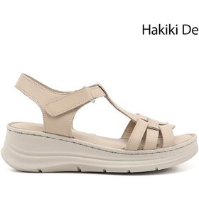Resim Gönderi(R) Gönderi R Kadın Bej Cırt Bantlı Dolgu Topuk Hakiki Deri Sandalet Dyza65145874 