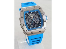 Resim Curren Silikon-Plastik Kordonlu, Takvimli, Su Geçirmez, 2 Yıl Garantili Erkek Kol Saati 