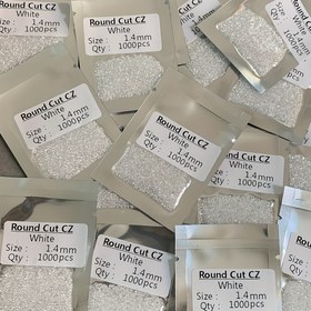 Resim Takı Yapımı İçin 1000 Adet 1.0-2.5mm Yuvarlak Beyaz Gevşek Kübik Zirkonya, CZ Yapay Değerli Taş 