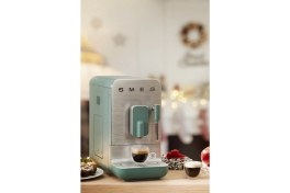 Resim SMEG 50'S Style BCC02 Espresso Otomatik Kahve Makinesi Emerald Green Special Edition 