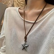 Resim 1 Adet Vintage Yıldız Kolye - Kadınlar için Minimalist Uzun Katmanlı Zincir, Günlük ve Resmi Kıyafetler için Dayanıklı Metal Takı, Her Mevsim İçin Çok Yönlü Aksesuar, Retro Tarzı, Dokulu Yüzeyli 
