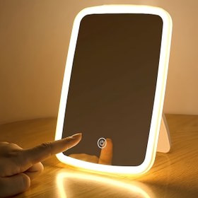 Resim 3 Renkli Anahtarla Değiştirilebilir Taşınabilir LED Makyaj Aynası, Dokunmatik Sensörlü, 3 Aydınlatma Modu, Ayarlanabilir Parlaklık, Sıcak Beyaz Işık, Şık Tasarım, Kompakt ve Taşınabilir, Masaüstü Ayna | Parlatılmış Yüzey 
