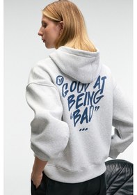 Resim EVANTIA Kadın Baskılı Oversize Kapüşonlu Nakış Detaylı Kanguru Cep Grimelanj Sweatshirt 