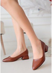 Resim Sivri Burun Topuklu Ayakkabı Cilt Taba Topuk Boyu 3 Cm Taba 