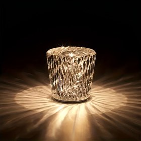 Resim 1 adet Kristal USB Güçlü Masa Lambası, Pil ile Çalışır, Kablosuz, Çizgili Desenli Modern Tasarım, Ayarlanabilir Aydınlatma, Oturma Odası, Yatak Odası, Kahve Dükkanı, Bar, Hediye, Yatak Yanı Lambası için Mükemmel, Yatak Odası, Ofis için K9 Kristal Dekoratif Masa Lambaları, Okula Başlangıç Hediyesi 