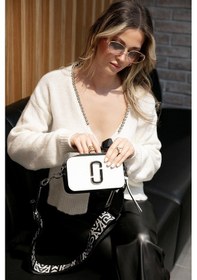 Resim Lela Premium Boncuk Ve Fiyonk Detaylı Regular Fit V Yaka Triko Bayan Hırka 680Hi00180 Ekru 