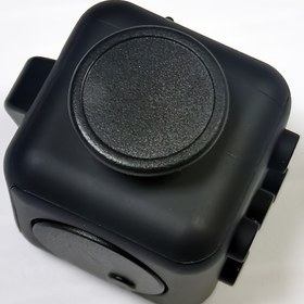 Resim Taşınabilir Sessiz Parmak Rahatlatma Cihazı - Ergonomik Masa Kas Rahatlatma Aracı Yetişkinler İçin, Beyaz ve Siyah ABS Plastik, Stres ve Kaygı Salınımı, Ev Ofisi İçin Kompakt Tasarım 