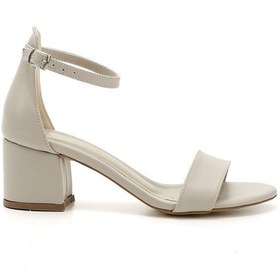 Resim Gönderi R Bilekten Bağlı Orta Kalın Topuklu Tek Bantlı Sandalet Ten 