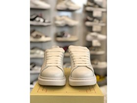 Resim Klasik Deri Siyah Unisex Ayakkabı Alexander Mcqueen Ithal 