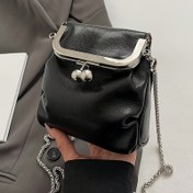 Resim Kadınların şık vintage çapraz vücut çantası, twist kilitleme ve ayrılabilecek omuz askısıyla, kozmetikler ve rujlar saklamak için mükemmel. 