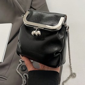 Resim Kadınların şık vintage çapraz vücut çantası, twist kilitleme ve ayrılabilecek omuz askısıyla, kozmetikler ve rujlar saklamak için mükemmel. 