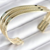 Resim BURCU MODA Eğik Şerit Model Gold Renk Pirinç Kadın Bileklik 