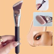 Resim 1 Adet Profesyonel Açılı Fondöten Fırçası - Sentetik Lif, Kokusuz, Tüm Açık Bej Renkler, Kontürleme ve Harmanlama için Ergonomik Saplı, Yanak Kemikleri & Çene Hattı için Hassas Makyaj Aracı, Şık Metalik Bitiş 