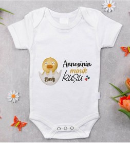 Resim Bitmeyenkartus Bk Kids Isimli Annesinin Minik Kuşu Tasarımlı Bebek Body Zıbın - Çok Renkli 
