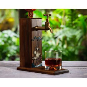 Resim Bk Gift Kişiye Özel Kabartma Isimli Tarihli Pirates Ship Tasarımlı Musluklu Ceviz Ahşap Şarap Standı-1, Viski Çeşmesi, Babaya Hediye, Içecek Dispenseri 