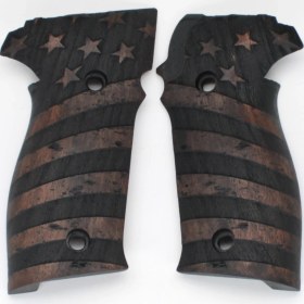 Resim Sıg Sauer P226 Amerikan Bayraklı Ceviz Ağacı Ahşap Kabze T04 