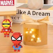Resim 1 Adet MARVEL Spider-Man & Iron Man Yapı Taşları, Marvel Süper Kahraman Temalı, Spider-Man ve Iron Man Mikro Boncuk Seti, Eğitici DIY El İşi Kiti, Yaratıcı İnşaat Oyuncağı, Dekoratif Oda Aksesuarı, Doğum Günü, Noel, Sevgililer Günü, Cadılar Bayramı veya Mezuniyet İçin İdeal Hediye 