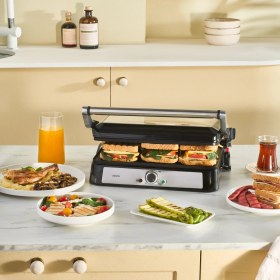 Resim Karaca Inox Toastmate Grill 2000W Izgara ve Tost Makinesi 6 Dilim Kapasiteli 