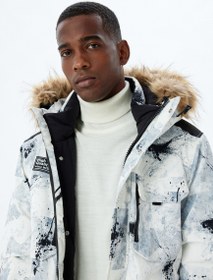 Resim Fermuarlı Etiket Detaylı Cepli Su İtici Suni Kürklü Kapşonlu Kayak Montu 