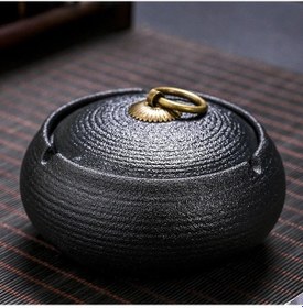 Resim Dashanshop Siyah Metal Aksanlı Kapaklı Şık Seramik Kül Tablası - Sinek Önleyici Altın Yaprak Desenli 