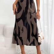 Resim Kadınların Yüksek Bel Çizgili Maxi Etek - Rahat Bahar/Sonbahar Modası, Hafif Polyester, Asimetrik Etek, Makine Yıkanabilir, Siyah ve Beyaz Dikey Çizgiler, Rahat Kıyafetler İçin Zarif Kolsuz Tasarım, Yaz Kıyafeti | Yüksek Bel Etek | Polyester Kumaş 