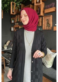 Resim Rabia Şamlı Dama Desenli Siyah Triko Hırka Çok Renkli 