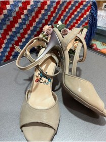 Resim bitangosu EKRU MAT YALDIZLI 8,5 CM 11 PONT KELEBEK MODEL TANGO, DANS VE SALON AYAKKABISI 