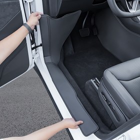 Resim 2025 Yenilenmiş for TESLA Model Y Juniper için Ön ve Arka Kapı Basamak Koruma Pedleri, İç Kapı Basamak Anti-Adım Pedleri, B-Kol Koruma Pedleri ve Arka Koltuk Suni Deri Anti-Kick Pedleri var. 7 parça set, Araç İç Mekan Koruma, Araç Kapı Koruma, Şık Araç Aksesuarları, Modern Araç Yükseltmeleri, Yüksek Kaliteli Koruma, Dayanıklı Araç Pedleri, Araç Paspasları, Otomobil Kapı Koruyucuları, Araç Tutkunları, Araç Yükselticileri 