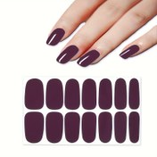 Resim Tırnaklarınızı tamamen kaplayan kendinden yapışkanlı düz renk tasarımlı bir dizi tırnak çıkartması, Kadınlar ve kızlar için DIY tırnak sanatı için mükemmeldir. 
