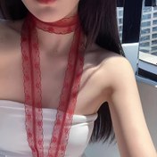 Resim Kadınlar İçin Kırmızı Çiçekli Dantel Eşarp & Saç Bandı - Çok Amaçlı Boyun Örtüsü, Çanta Aksesuarı, Parti ve Seyahat için Hafif Moda Takısı Alternatifi, Yazlık Kumaş Şık Başörtüsü 