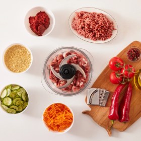 Resim Karaca 1,5 Lt Cam Hazneli, 4 Kanatlı Bıçak, Buz Kırma Fonksiyonlu Mutfak Robotu , 2000W Turbolu Güçlü Motor 