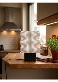 Resim Designobee Ritim - Modern Abajur Masa Lambası Ambiyans Lambası, Dekoratif Aydınlatma Beyaz - Siyah 