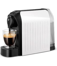 Resim Beyaz Espresso Kahve Makinesi, Pratik ve Şık Tasarım 