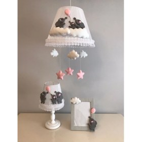 Resim Keçeli Parti Hayalleri Bebek Çocuk Odası Avize Abajur Çerçeve Fil Aile Set Gri Pembe Beyaz 