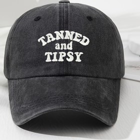Resim Unisex Ayarlanabilir "TANNED AND TIPSY" Nakışlı Beyzbol Şapkası - Dış Aktiviteler, Balık Tutma, Kamp & Plaj için Hafif Şapka - Siyah Beyaz Dikişli, Balıkçılık Şapkası, Balıkçılık Aksesuarı, Günlük Tarz, Nakış Detaylı 
