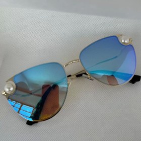 Resim TakıDolabı Altın Renk Hologram Cam Detaylı İnci Figürlü Kadın Güneş Gözlüğü 