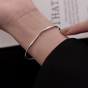 Resim Kadınlara Yönelik 925 Gümüş Kaplama Çinko Alşım Külon Bileklik, Açık Mobius Şerit Bilezik, Mozaik Malzemesi Yok, Günlük & Hediye Fırsatı, Tüm Mevsim Kampüs İlişkili Aksesuar, 1 Parça 
