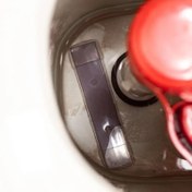 Resim 2/1 Adet Manyetik Tuvalet Temizleme Çubuğu - Banyo ve Yurtlar için Kalıcı Kir Giderici Arac, Ev Tipi Kullanımda Zorlu Lekeleri İmha Eden Kolay Kullanımlı Tualet Fırçası, Şarj Edilebilir Havuz Aparatı ile Magnetli Hijyen 