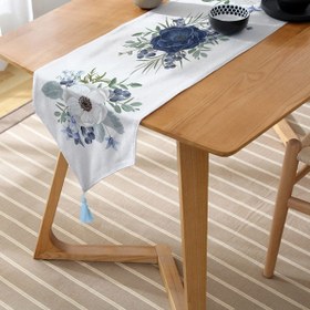 Resim Pastel Mavi Gül Desenli Dijital Baskılı Dekoratif Püsküllü Şönil Üçgen Runner 