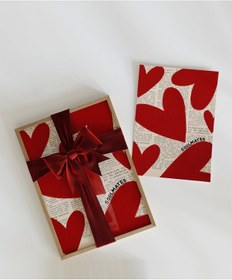 Resim Çerçevesiz Poster Soulmates Gazete Arkaplanlı Kalp Tasarımlı 