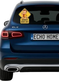 Resim Araba Arkası Arabada Bebek Var Sticker Oto Sticker – Sarı Kırmızı Tişörtlü Erkek Bebek 