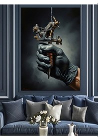 Resim Ahşap Tablo Dövme Yapan El Ve Makine 