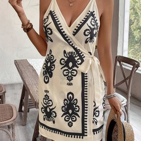 Resim 1 Adet Şık V Yaka Spagetti Askılı Mini Elbise - Tropikal Çiçek Desenli Bel Bağcıklı Detaylı, %100 Polyester A Kesim Makinede Yıkanabilir İlkbahar/Yaz Günlük ve Plaj Giyimi, Dantel Kumaşlı Çiçekli Spageti Askılı Elbise 